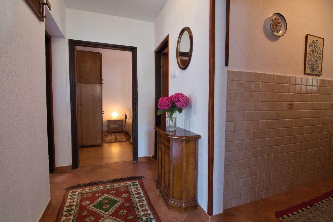 Apartments Si ロヴィニ エクステリア 写真